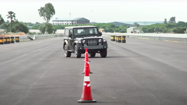 புதிய தார் காருக்காக ஆனந்த் மஹிந்திராவிற்கு ஐஸ் வைத்த இளைஞர்... என்ன செய்தார் தெரியுமா?