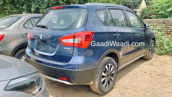 டீலர்ஷிப்களில் மாருதி எஸ்-க்ராஸ் மாடலின் 1.5 லிட்டர் பெட்ரோல் வேரியண்ட்... விற்பனை எப்போது ஆரம்பம்?