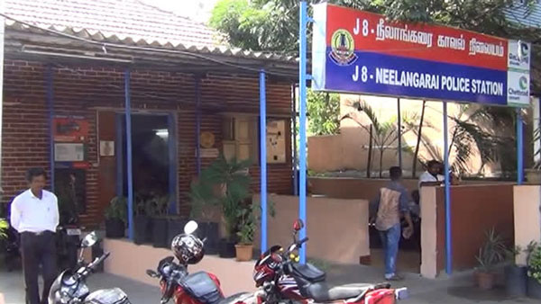 கைப்பையை திருடிய உடன் செய்த பலே காரியம்... பெண்ணின் சாமர்த்தியத்தால் சிக்கிய வழிப்பறி கொள்ளையர்கள்