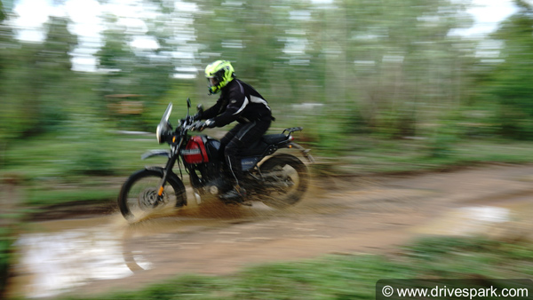 எங்கள் ரேட்டிங்கில் இந்த பைக்கிற்கு 4 நட்சத்திரங்கள்... கூடுதல் சுவாரஷ்ய தகவல்களும் காத்திருக்கு... முதல் டிரைவ் அனுபவம்!