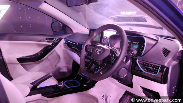 விற்பனையில் கலக்கும் டாடா நெக்ஸான் எலெக்ட்ரிக் எஸ்யூவி... உற்பத்தியில் புதிய மைல்கல்லை தொட்டது!