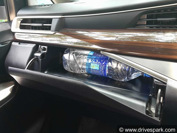 டொயோட்டா காரை கடனில் வாங்கிவிட்டு கம்பி நீட்ட முடியாது!