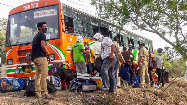 ஏசி உள்பட அனைத்து அரசு பேருந்துகளிலும் பெண்களுக்கு இலவச பயணம்... யோகியின் அதிரடிக்கு காரணம் இதுதான்