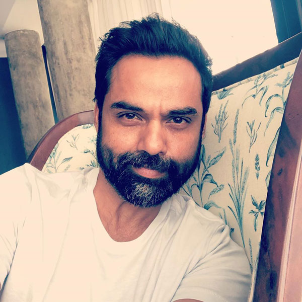 ஜெர்மன் நாட்டு நிறுவன காரை வாங்கிய இந்திய நடிகர்... இவர் யார் என்பதைவிட காரின் விலைதான் செம்ம ஹைலைட்!