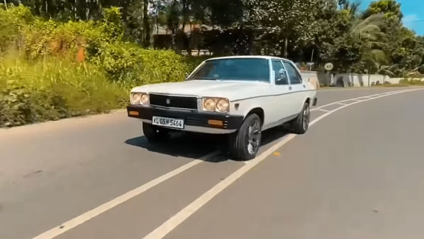 20 வருடங்களுக்கு பிறகு... இப்போதும் பயன்பாட்டில் இருக்கும் ஹிந்துஸ்தான் கான்டெஸா...