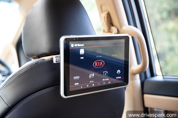 கியா கார்னிவல் காருக்கு ரூ.2 லட்சம் வரை அதிரடி ஆஃபர்! கியா கார்னிவல் காருக்கு ரூ.2 லட்சம் வரை அதிரடி ஆஃபர்!