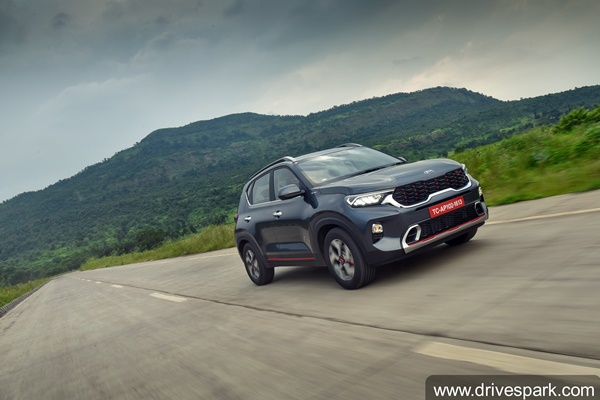 கியா சொனெட் எஸ்யூவியின் வேரியண்ட் வாரியாக வசதிகள்... எது உங்களுக்கு சரியா இருக்கும்னு பார்த்துக்கோங்க?