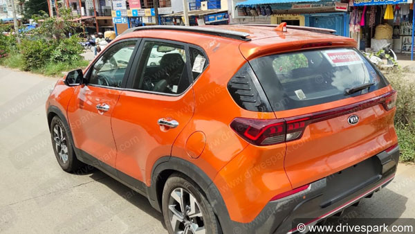 சொனெட் எஸ்யூவி காரின் தயாரிப்பு பணிகளை இந்தியாவில் துவங்கியது கியா... முதல் மாதிரி கார் வெளியேற்றம்...