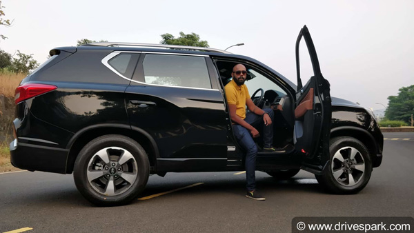 நம்ம மஹிந்திராவின் தயாரிப்பு... ஜனாதிபதி மாளிகைக்கு வந்த புதிய கார்... வெளிநாட்டு பென்ஸ்க்கு குட்பை?