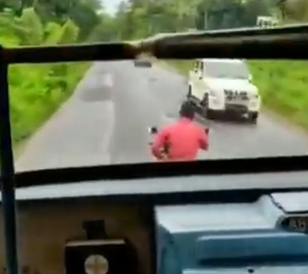 ரூ. 10,500 அபராதம் பெற்ற அதிர்ஷ்டசாலி இளைஞர்... இந்த சம்பவத்த அவரு வாழ்க்கைல மறக்கவே மாட்டாரு!!