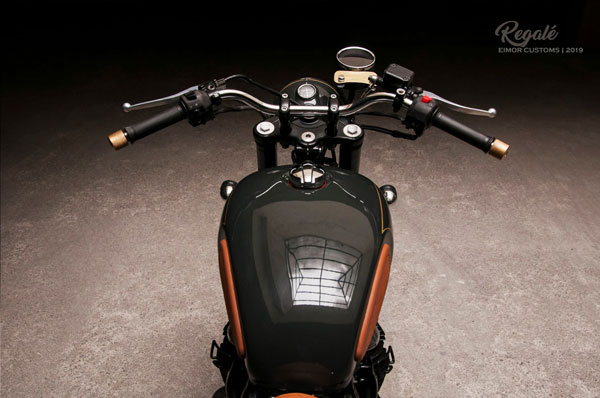 சும்மா நச்சுனு இருக்கு... ராயல் என்பீல்டு இண்டர்செப்டர் 650 பைக்கை இப்படி பார்த்திருக்க மாட்டீர்கள்