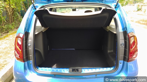 ஹேண்ட்லிங் எதிர்பார்க்கும் அளவில் உள்ளதா..? ரெனால்ட் டஸ்டர் டர்போ காரின் முழு விமர்சனம் இதோ...