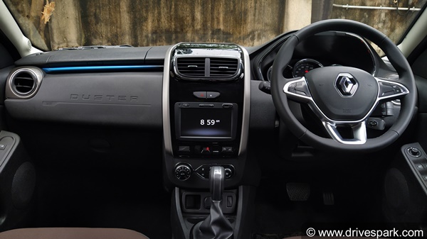 ஹேண்ட்லிங் எதிர்பார்க்கும் அளவில் உள்ளதா..? ரெனால்ட் டஸ்டர் டர்போ காரின் முழு விமர்சனம் இதோ...