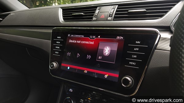 19 ஆண்டுகள் கழித்து இந்தியா வந்த ஸ்கோடா சூப்பர்ப்... இப்போ இந்த கார் எப்படி இருக்கு... சோதனை விமர்சனம்... 