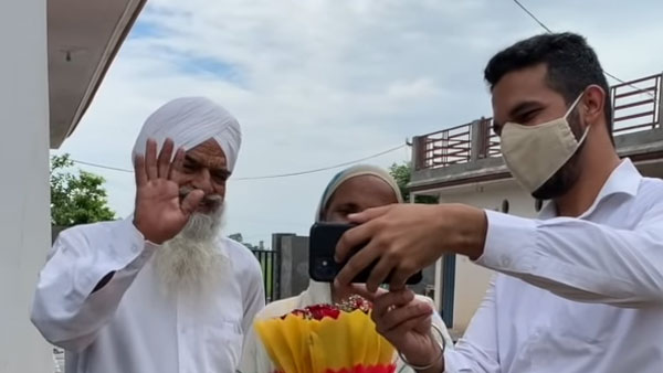 கதவை தட்டிய அடையாளம் தெரியாத நபர்... வெளியே வந்த முதியவருக்கு கிடைத்த சர்ப்ரைஸ்... சந்தோஷம் தாங்கல