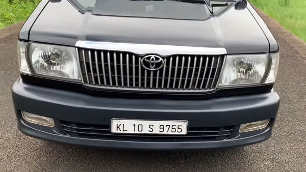 16 ஆண்டுகள் கழித்தும் ஷோரூம் கண்டிஷனில் உள்ள டொயோட்டா குவாலிஸ்... எவ்வளவு கிமீ ஓடியுள்ளது தெரியுமா?