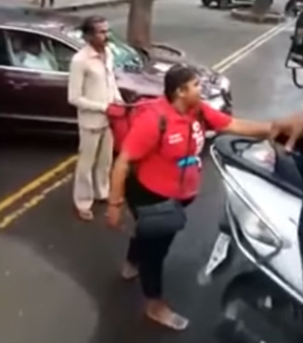 போலீசாரை தகாத வார்த்தைகளில் திட்டிய டெலிவரி கேர்ள்! இப்படி ஒரு தண்டனையை எதிர்பார்த்திருக்க மாட்டார்