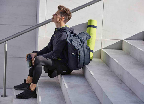 துணி வியாபரத்தில் குதித்த பிஎம்டபிள்யூ... இன்னும் பொருட்களை விற்பனைக்கு அறிமுகம் செஞ்சிருக்கு... நம்ப முடியலைல!