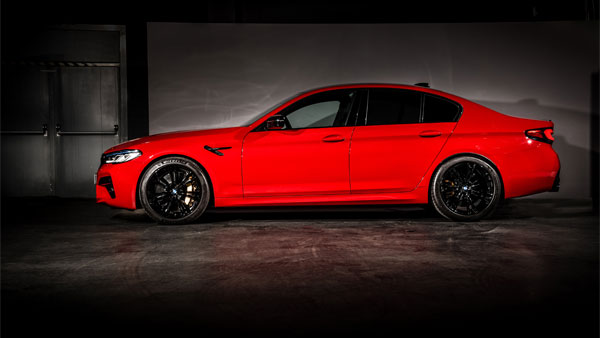 பளபளக்கும் சில்வர் நிறத்தில்... புனேவில் தரிசனம் அளித்த பிஎம்டபிள்யூ எம்5 ஃபேஸ்லிஃப்ட்... 