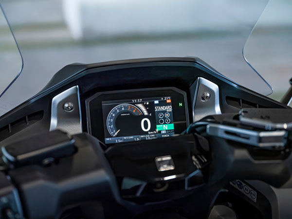 ஹோண்டா ஃபோர்ஸா 750... இது ராயல் என்பீல்டு பைக்கைவிட திறன் வாய்ந்ததாம்..! ஸ்கூட்டர் பற்றிய 5 முக்கிய தகவல்கள்! 