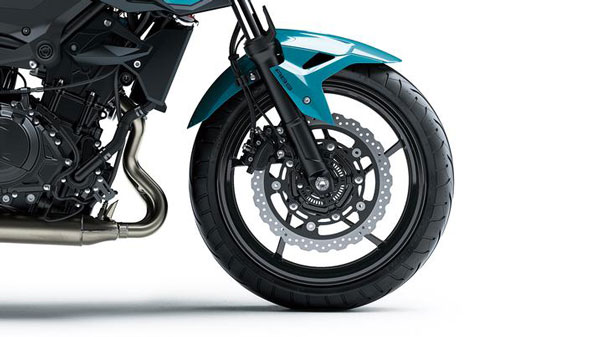 புதிய இரு நிறங்களை பெற்ற கவாஸாகி இசட்250 பைக்! ஆனால் நமக்குதான் குடுத்து வைக்கல