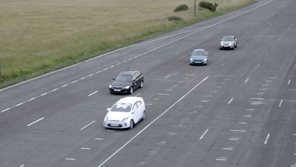 புதிய கார்களில் வழங்கப்படும் 'மூன்றாவது கண்' தொழில்நுட்பம்... இதனால் என்னென்ன பயன்கள்?