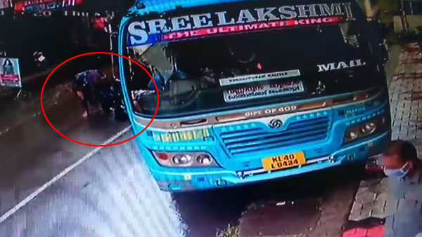 ஒரு விநாடிதான் கேப்... ஓட்டுநரின் சாமர்த்தியத்தால் தப்பிய இளைஞர்... இந்த வீடியோவ பாக்க தனி தைரியம் வேணும்!!