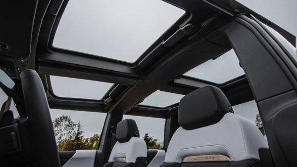 நீண்ட எதிர்பார்ப்புகளுக்கு மத்தியில் ஹம்மர் மின்சார கார் அறிமுகம்... நம்ப முடியாத வசதிகளுடன் பட்டைய கிளப்புது! நீண்ட எதிர்பார்ப்புகளுக்கு மத்தியில் ஹம்மர் மின்சார கார் அறிமுகம்... நம்ப முடியாத வசதிகளுடன் பட்டைய கிளப்புது!