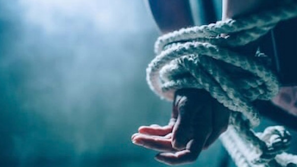 கடத்தல் நாடகம் ஆடிய 20 வயது மகன்... இவ்ளோ சின்ன வயசில் வந்த ஆசையை பார்த்து ஆடிப்போன பெற்றோர்...