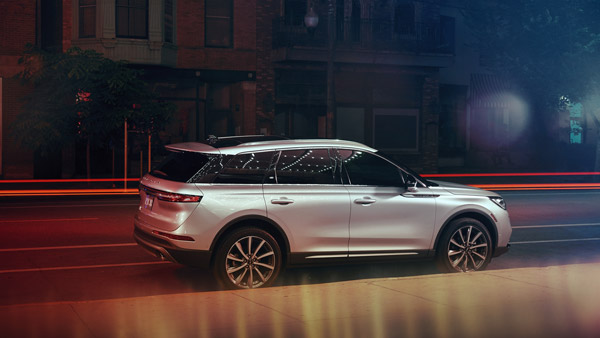 ஃபோர்டு நிறுவனத்தின் லிங்கன் சொகுசு கார்கள் இந்தியா வருகின்றன?