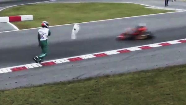 இளம் விளையாட்டு வீரருக்கு வாழ்நாள் தடை... அவர் என்ன செய்தார்னு தெரிஞ்சா நீங்களே நிச்சயம் கோபப்படுவீங்க... வீடியோ!