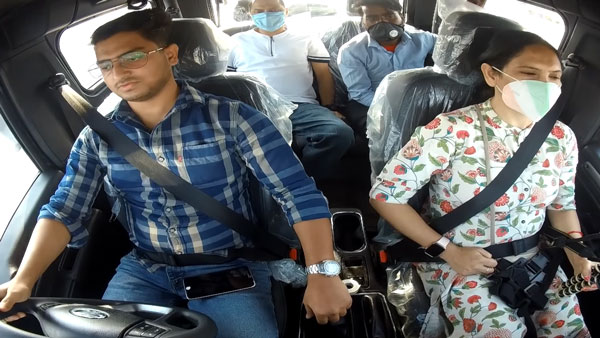 இணையத்தில் காசு பாக்க யுட்யூபர் செய்த காரியம்... வாயடைத்து போன தாய்-தந்தை... என்ன செய்தார் தெரியுமா? வீடியோ!