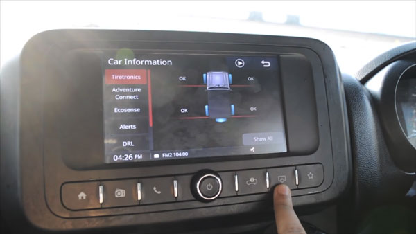 இணையத்தில் காசு பாக்க யுட்யூபர் செய்த காரியம்... வாயடைத்து போன தாய்-தந்தை... என்ன செய்தார் தெரியுமா? வீடியோ!