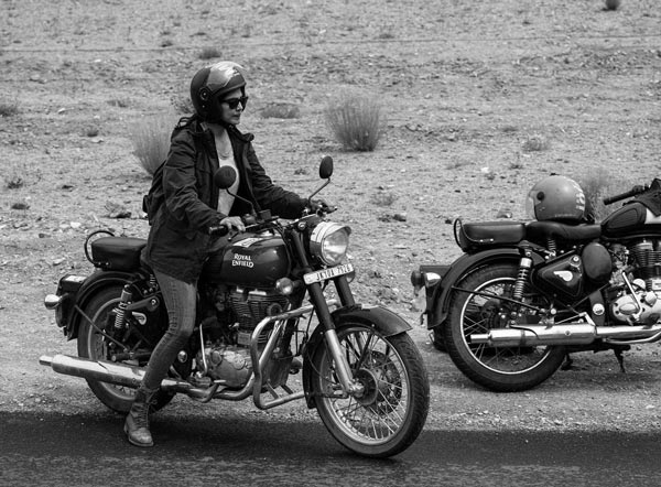 இத பாத்தா தளபதியே அசந்து போயிருவாரு... இமயமலையில் மாஸ்டர் ஹீரோயின் செய்த காரியம்... என்னனு தெரியுமா?