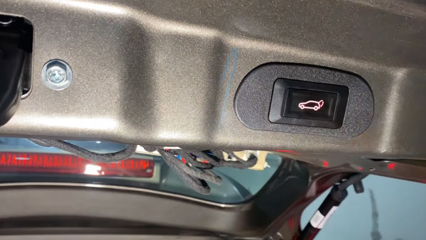 தரமான வசதி! இந்தியாவிலேயே இந்த வசதியை பெறும் முதல் எர்டிகா இதுதான்! வேறெந்த எர்டிகாவிலும் இத பாக்க முடியாது!