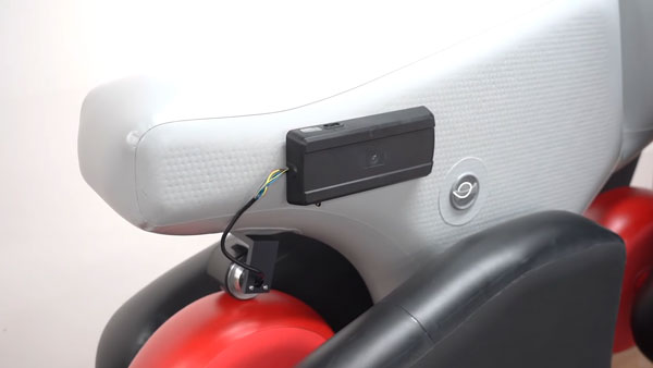 காற்றடைக்கப்பட்ட பையில் மின்சார ஸ்கூட்டர்... மாணவர்களின் அட்டகாசமான கண்டுபிடிப்பு... வீடியோ பாத்த மெர்சலாயிடுவீங்க! காற்றடைக்கப்பட்ட பையில் மின்சார ஸ்கூட்டர்... மாணவர்களின் அட்டகாசமான கண்டுபிடிப்பு... வீடியோ பாத்த மெர்சலாயிடுவீங்க!