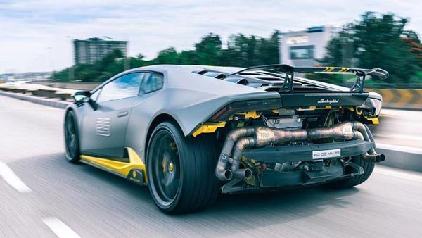 இந்தியாவில் முளைக்கும் புதிய கலாச்சாரம்... வாகனத்தை இப்படி அலங்கோளம் செய்வதற்கான காரணம் என்ன தெரியுமா?