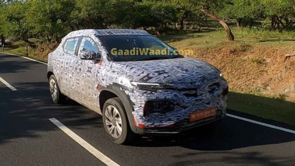 பூமராங் வடிவிலான எல்இடி விளக்குகளுடன் விற்பனைக்குவரும் ரெனால்ட் கிகர்... ஸ்பை படங்கள் வெளியானது...