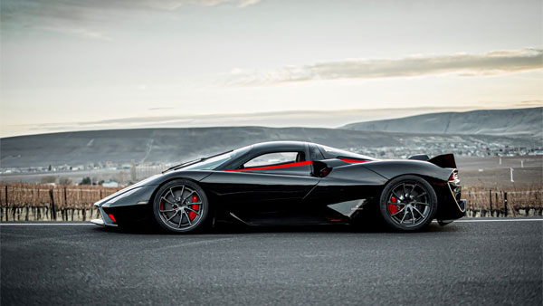 மணிக்கு 508கிமீ வேகத்தில் இயங்கும் உலகின் வேகமான தயாரிப்பு கார்! இதுதான் அது