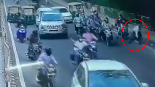 காரின் பானெட் மீது விழுந்த காவலர்... அப்படியே ஓட்டி சென்ற டிரைவர்... அடி வயிற்றை கலங்க வைத்த வீடியோ