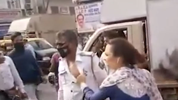 கோபத்தில் இளம்பெண் செய்த காரியம்... அரண்டுபோன போலீஸ்... இணையத்தில் வைரலாகும் வீடியோ..!