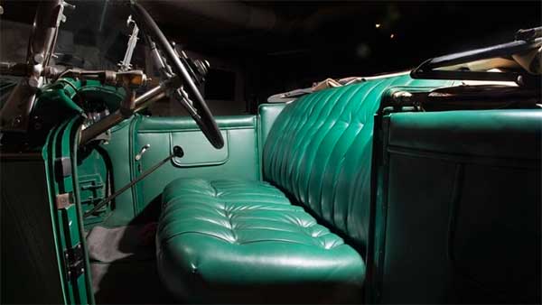 ஒருமுறை கூட ப்ரேக்டவுன் ஆனதில்லை, 77 வருடங்களாக பயன்பாட்டில் இருக்கும் ரோல்ஸ் ராய்ஸ் பாண்டோம் கார்