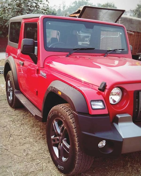 மஹிந்திரா தார் காரின் பக்கம் குவியும் பிரபலங்கள்... இப்போவே இத்தன பேர் இந்த காரை வாங்கியிருக்காங்களா?