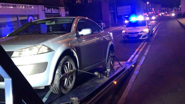 ஷோரூமை விட்டு வெளியேகூட முழுசா வரல... அதுக்குள்ள புத்தம் புது காரை போலீஸ் தூக்கிட்டாங்க... ஏன் தெரியுமா?