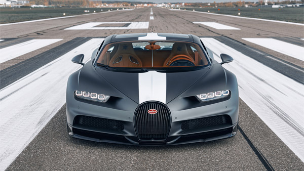 ரூ.24 கோடி மதிப்பில் புகாட்டி வெளியிட்ட ரொம்ப ஸ்பெஷல் சிரோன் கார்!