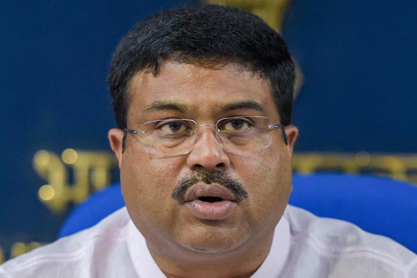 டீசலை விட 40 சதவீதம் குறைவான விலை... எல்என்ஜி ஸ்டேஷன்களை கட்டமைப்பதில் மத்திய அரசு தீவிரம்...