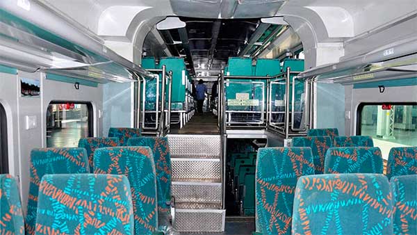 160கிமீ வேகத்தில் இயங்கக்கூடிய டபுள்-டக்கர் இரயில்!! பயன்பாட்டிற்கு கொண்டுவர ஆயத்தமாகும் இரயில்வே 