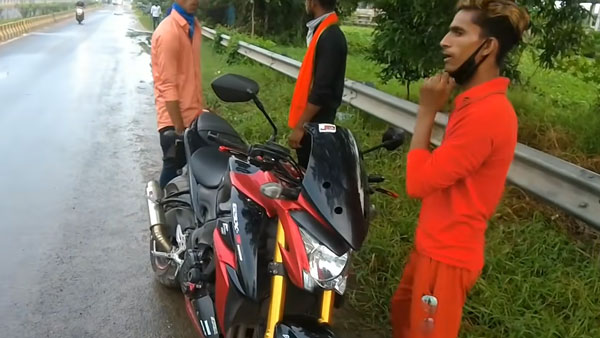 ஓட்டி பாக்கணும்... ஸ்போர்ட்ஸ் பைக் ரைடரிடம் தகராறு செய்த இளைஞர்கள்... போலீஸை அழைத்ததும் நடந்த காமெடி