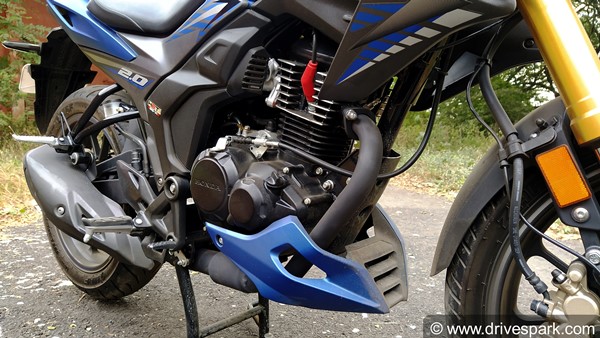 இளசுகளை கவர்ந்து இழுக்குமா புதிய ஹோண்டா ஹார்னெட் 2.0 பைக்? ஃபர்ஸ்ட் ரைடு ரிவியூ!