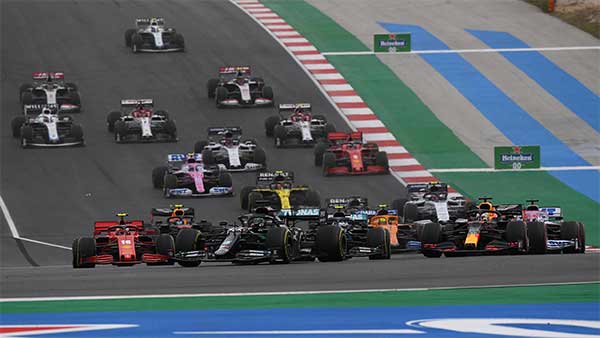  ஃபார்முலா-1 பந்தயத்தில் ஷூமேக்கர் சாதனையை சமன் செய்தார் ஹாமில்டன்!